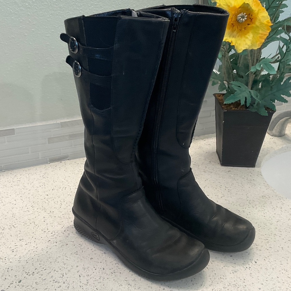 Keen Bern Black Knee-High Zip Heeled Boots